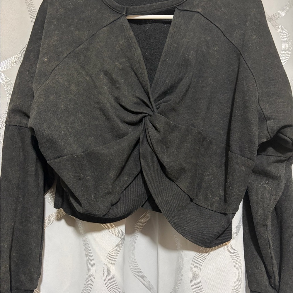 Time and Tru Black Twist Front Top